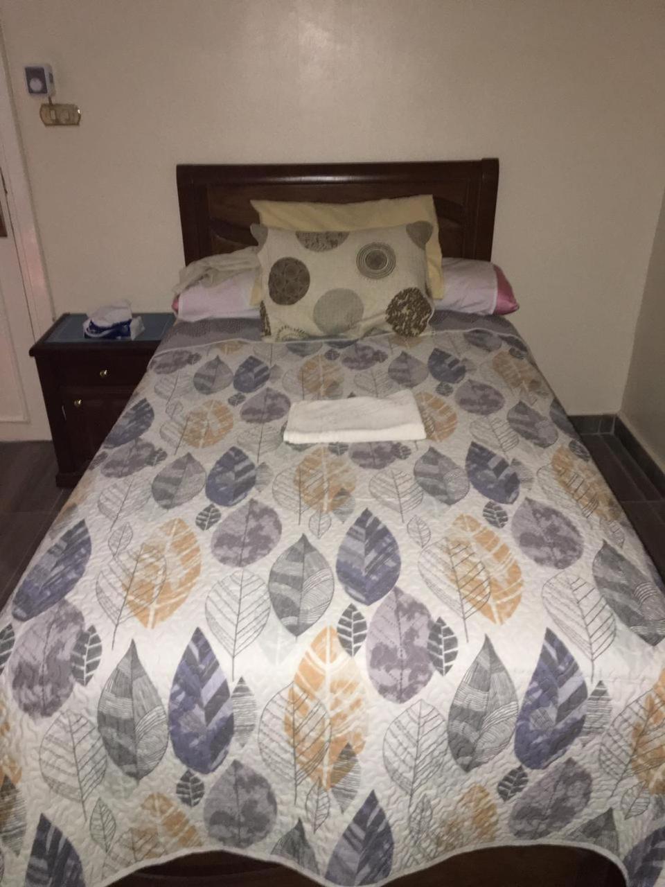 Cozy Near Downtown Guest house